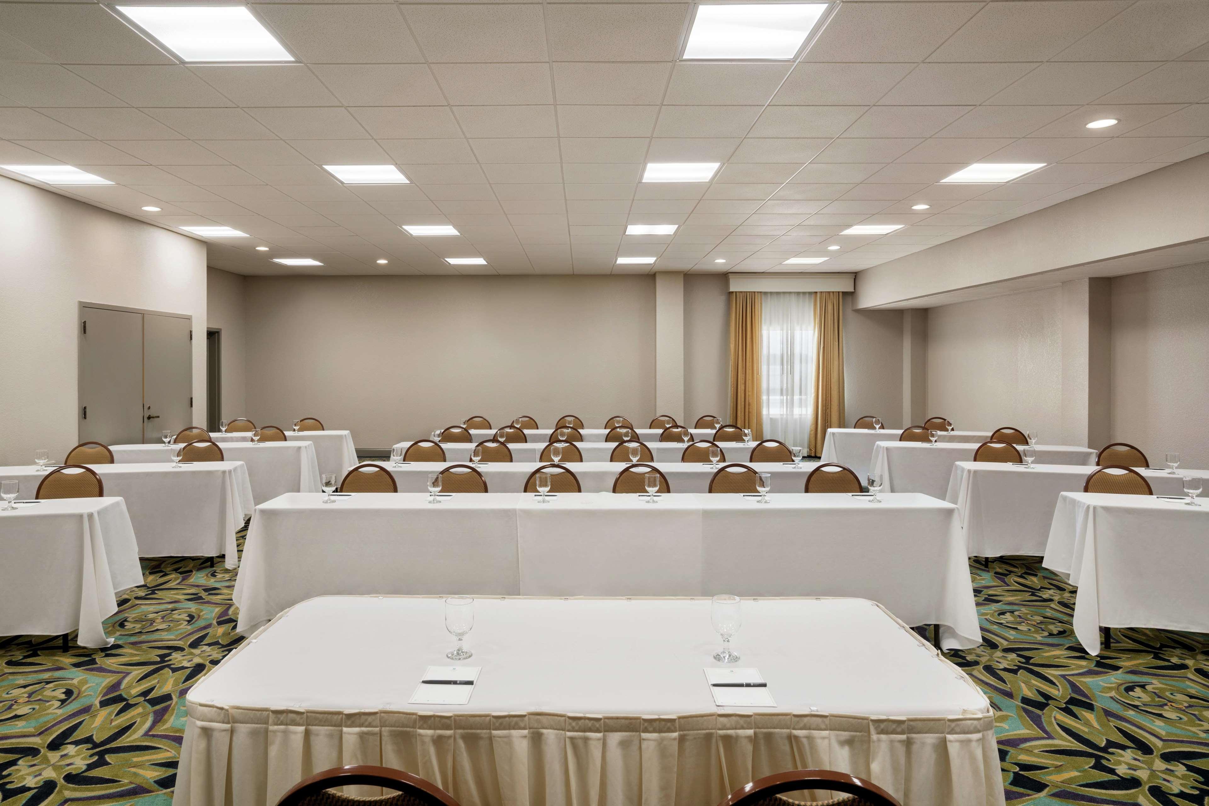 Embassy Suites Brunswick Esterno foto