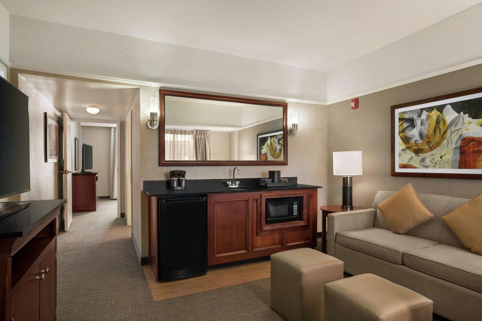 Embassy Suites Brunswick Esterno foto