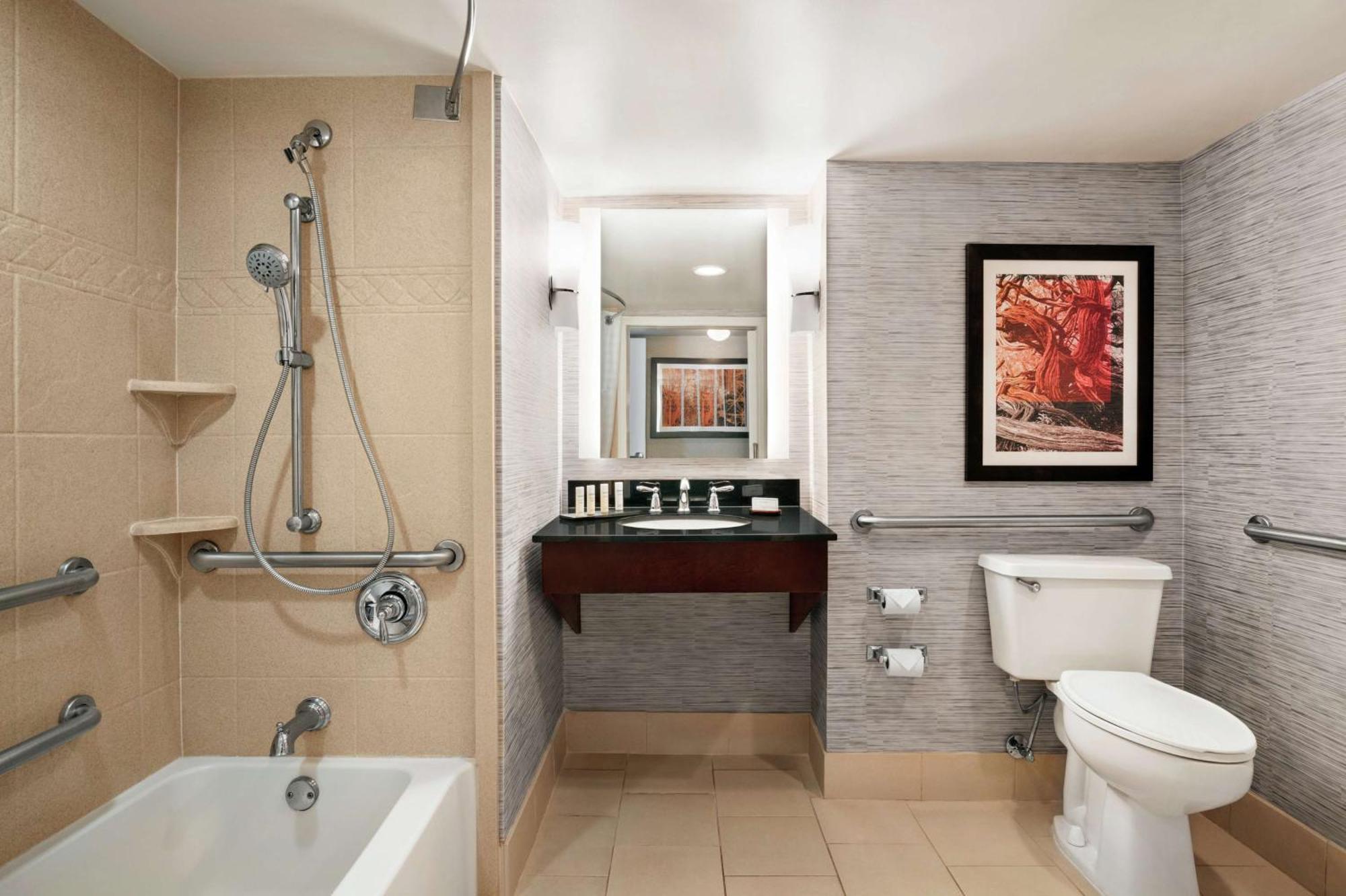 Embassy Suites Brunswick Esterno foto