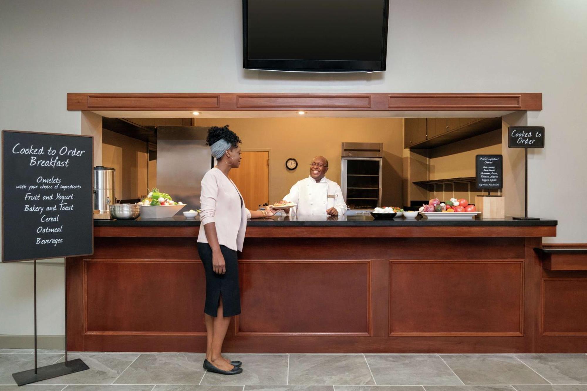 Embassy Suites Brunswick Esterno foto