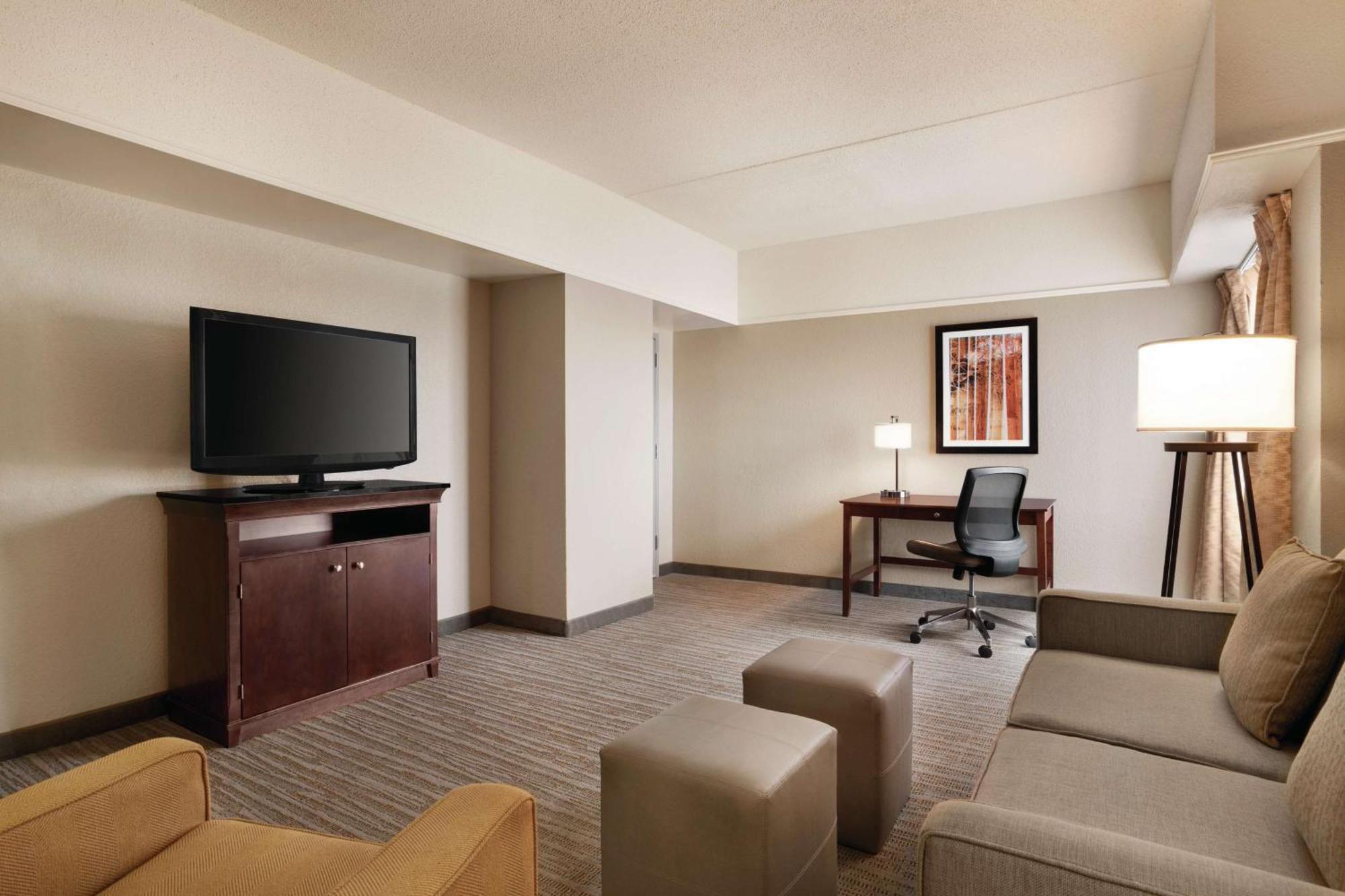 Embassy Suites Brunswick Esterno foto