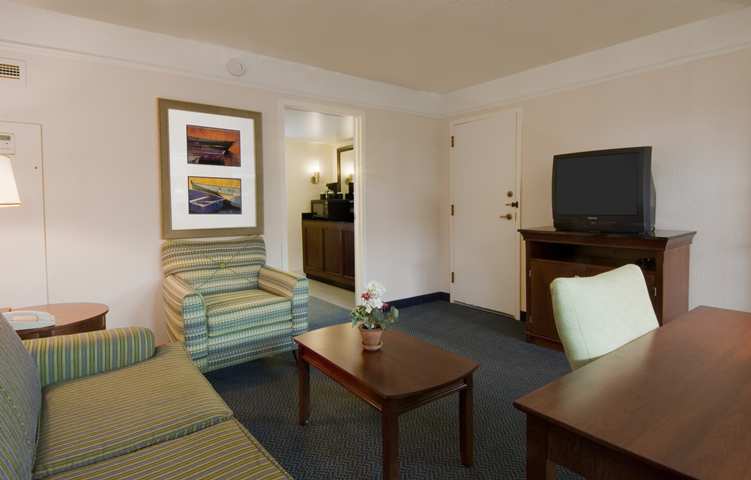 Embassy Suites Brunswick Camera foto
